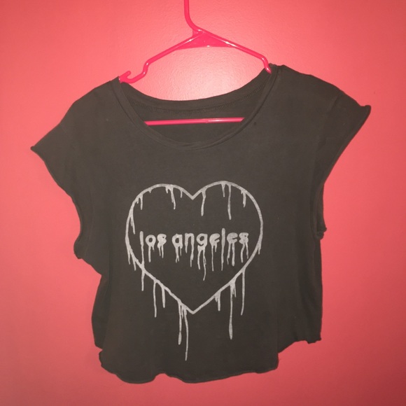 Brandy Melville Cropped graphic tee