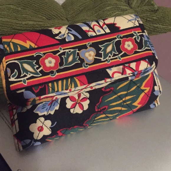 Vera Bradley Multi-color Tri - fold Wallet