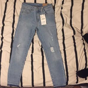 Zara mid rise cropped jeans