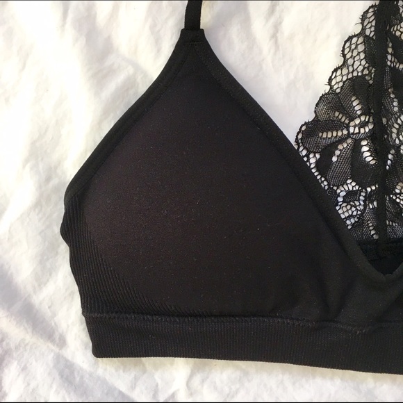 {bralette} ✨DEAL✨black lace racerback - Picture 2 of 4