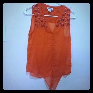 Gorgeous lucky brand blouse with tie at bottom