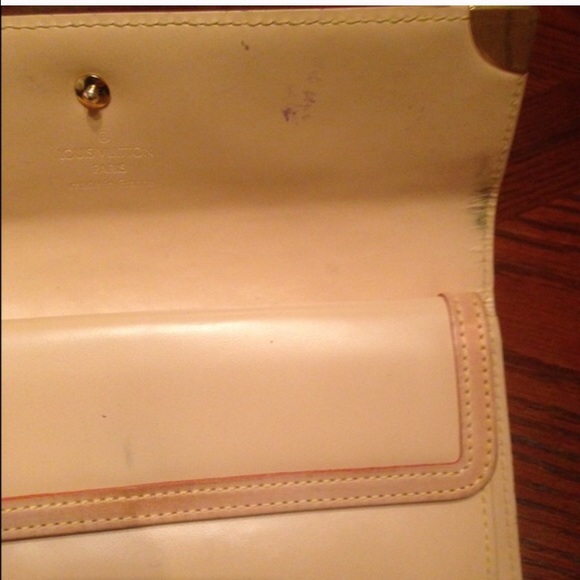 👝Weekend Sale 💕👛Authentic Louis Vuitton wallet - Picture 2 of 3