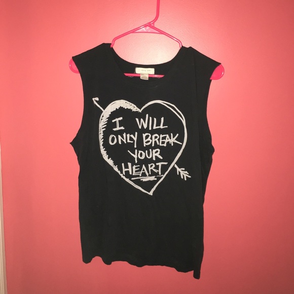 Graphic muscle tee