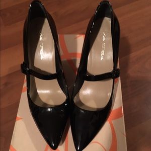 Via Spiga Black Patent Pumps
