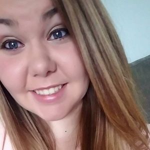 Meet your Posher, Raegan