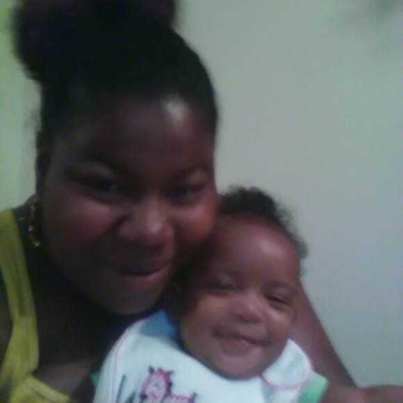 Meet your Posher, Erin - Picture 1 of 1