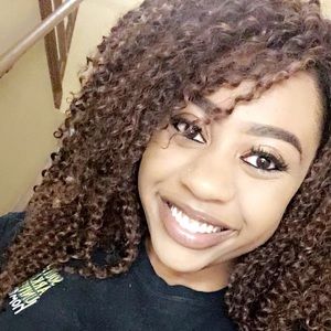 Meet your Posher, Michaela