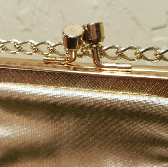 Gold Vintage Purse with Chain Strap - Picture 3 of 4