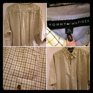 Like new Tommy Hilfiger button up