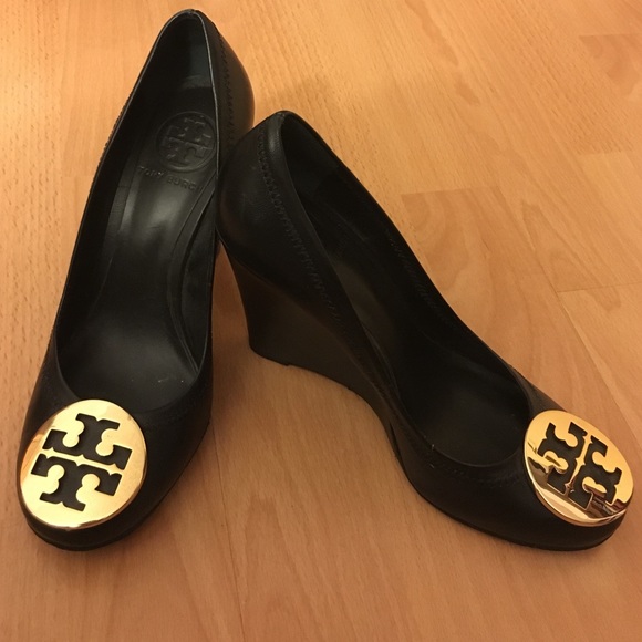 ❌SOLD❌Tory Burch Sally Wedge