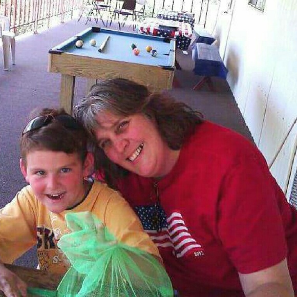 Meet your Posher, Kelly - Picture 3 of 4