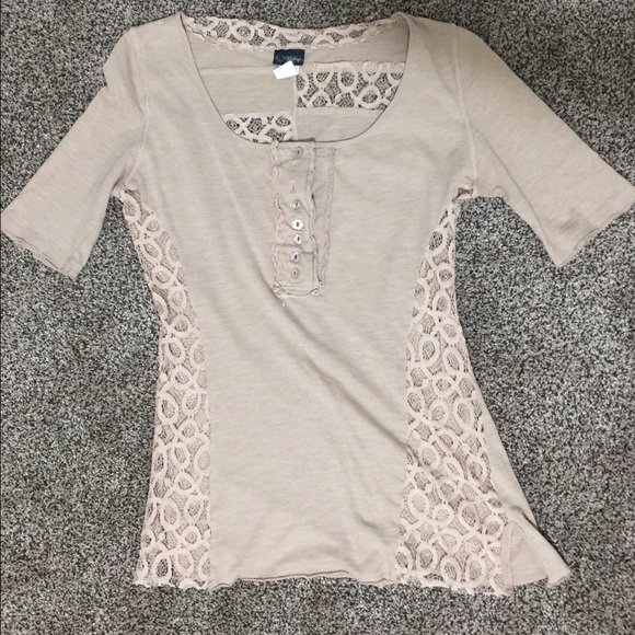 Great tan top from The Buckle