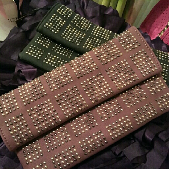 Purple studded clutch - Picture 5 of 5