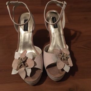 White House Black Market Wedges