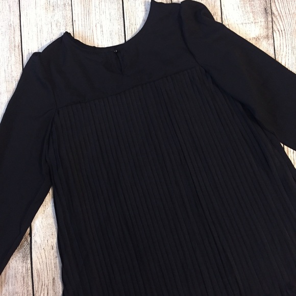 Chiffon Pleated Hi-Lo Long Sleeve Top #806 - Picture 4 of 4