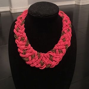 ⭐️OPEN TO OFFERS⭐️Coral & gold beaded necklace