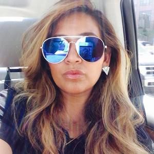 Meet your Posher, Francesca