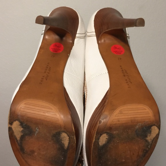 Cutesy peep 👀 toes! - Picture 4 of 4