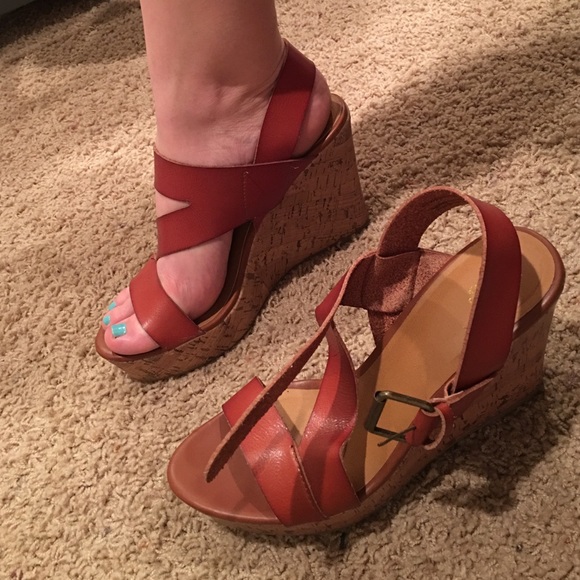 Brown Wedges