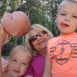 Meet your Posher, Kara