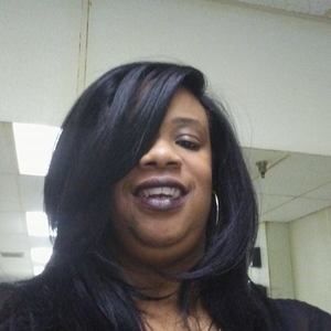 Meet your Posher, Yolanda