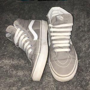 Hardly ever worn vans!!