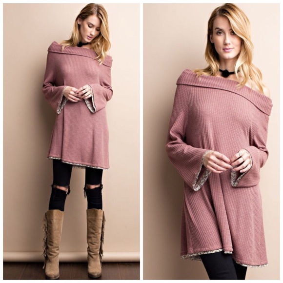 Off Shoulder Floral Trim Thermal - Picture 2 of 4