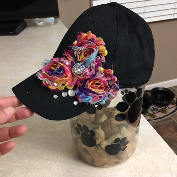 Hat - Picture 2 of 2