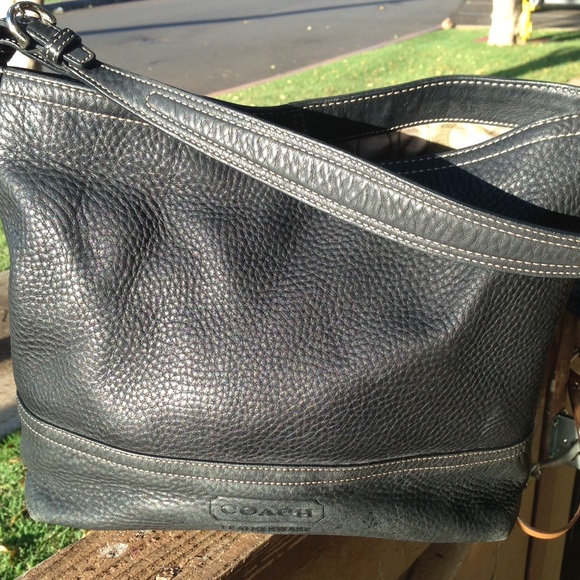 Coach Handbags - 😱LAST CALL Coach 5715 Pebbled Leather Hobo Bag Pu