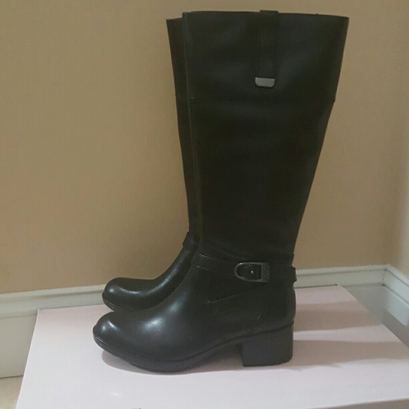 Bandolino Shoes - NWOT 'Price Firm' Bandolino Black Riding Boots
