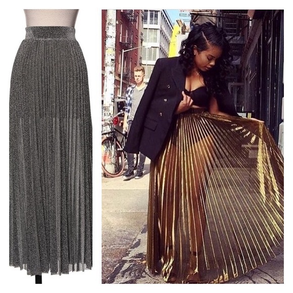 Jasmine Set Pleated Skirt with Slay Tee - Picture 1 of 3
