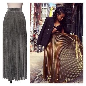 Jasmine Set Pleated Skirt with Slay Tee