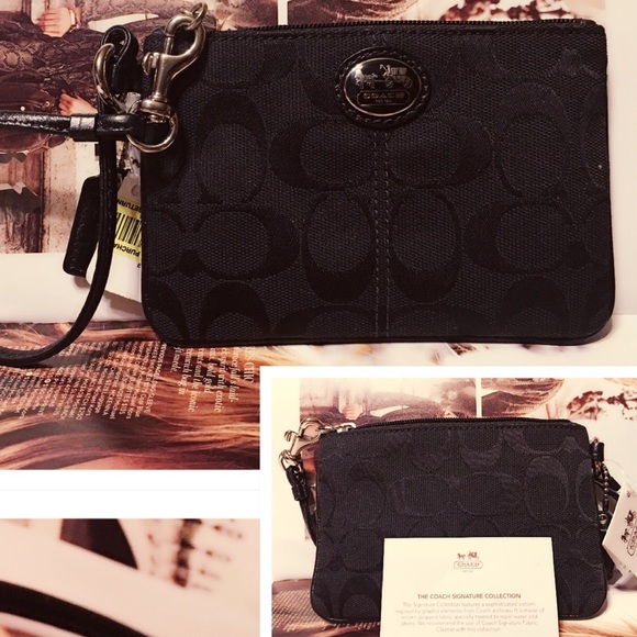 Nwt Coach black color signature small wristlet - Picture 1 of 1