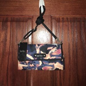 Adorable Nicole Miller purse!