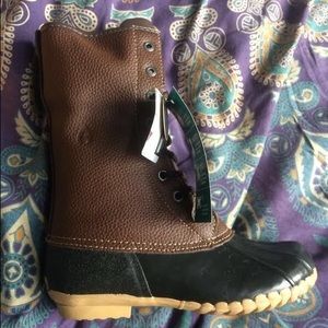 Women's waterproof, fleece lined snow/rain boot