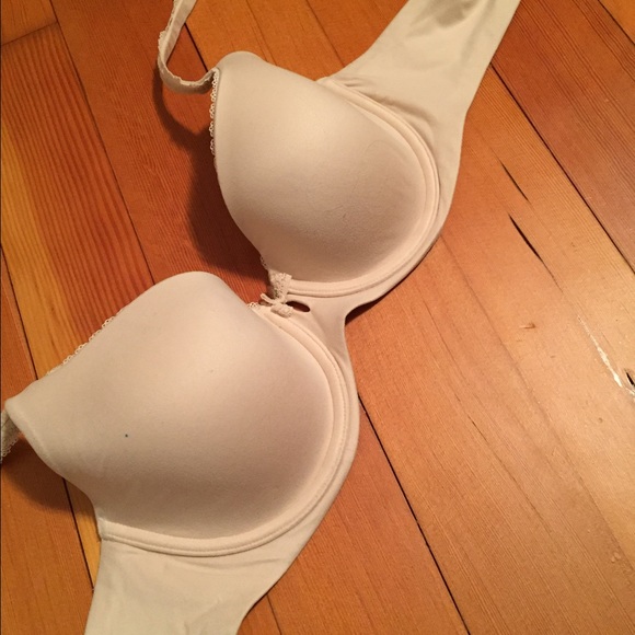 Body by Victoria Secret Bra - 32DD