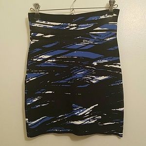 BCBG MAXAZIRA MINI SKIRT