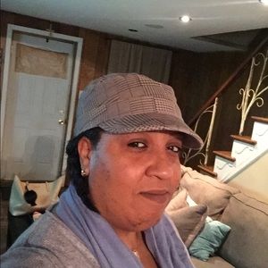 Meet your Posher, Tosha