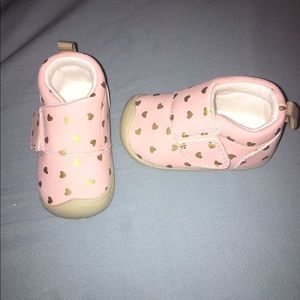 Carter's Pink Walker Shoes! Size 2💕
