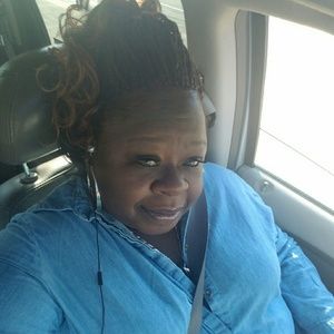 Meet your Posher, Yolanda