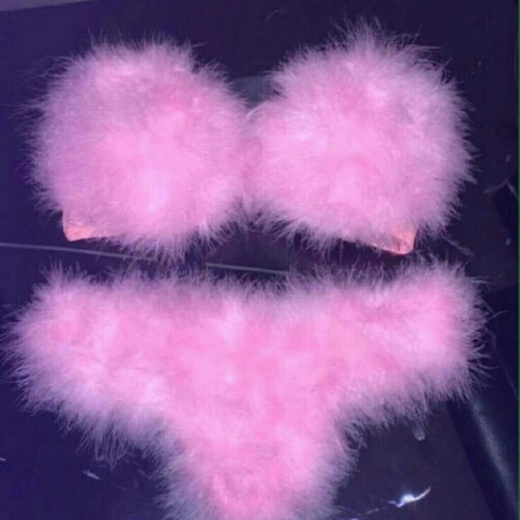Custom Fur bra - Picture 3 of 4