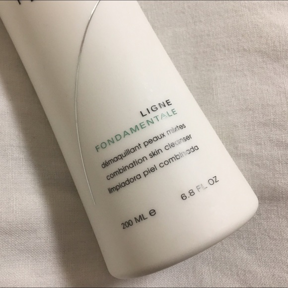 Pevonia Combination Skin Cleanser - Picture 2 of 4