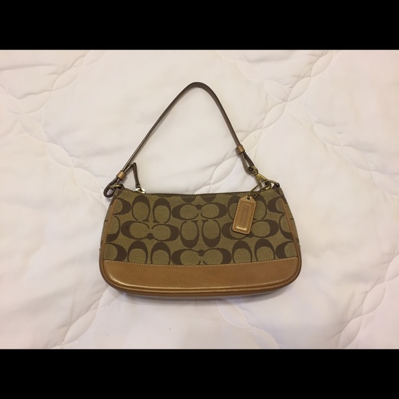 🚫SOLD🚫Authentic small Coach purse