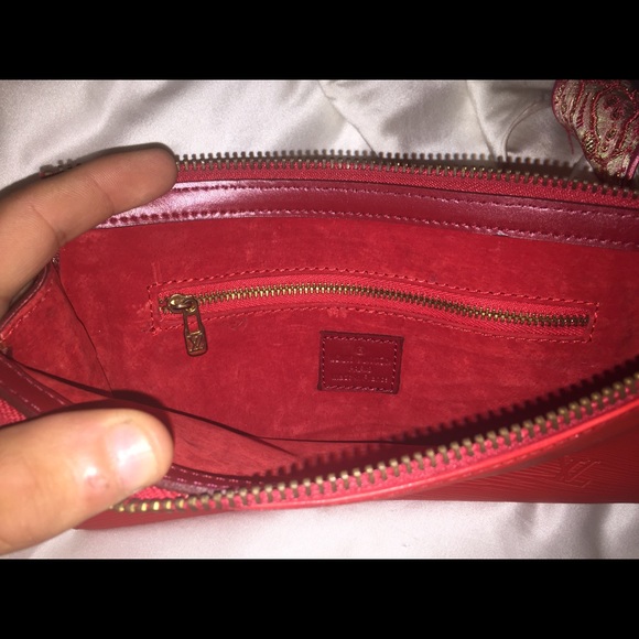Louis vuitton shoulder bag