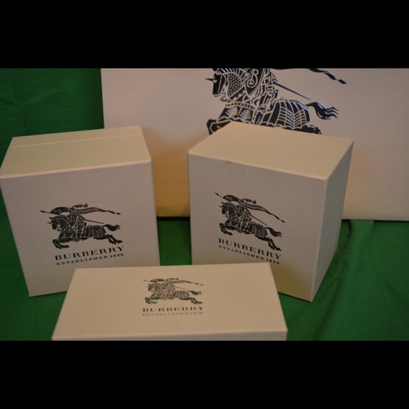 Burberry packaging - Picture 1 of 1