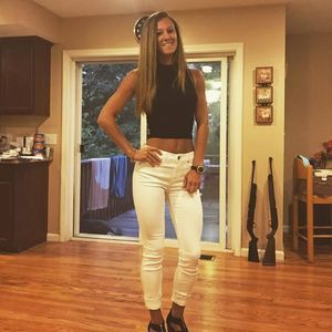 Meet your Posher, Holly