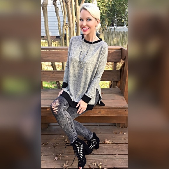 Soft thick brushed fabric cross cross top! LAST 1 - Picture 2 of 3