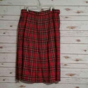 Red plaid Maggie Barnes skirt 24W