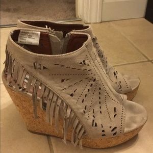 Women's shoes size 7 1/2