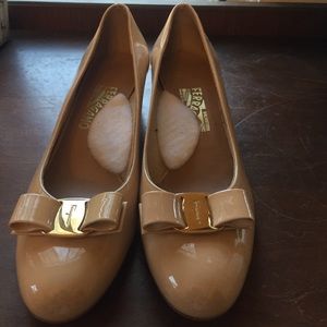 Ferragamo ladies shoe